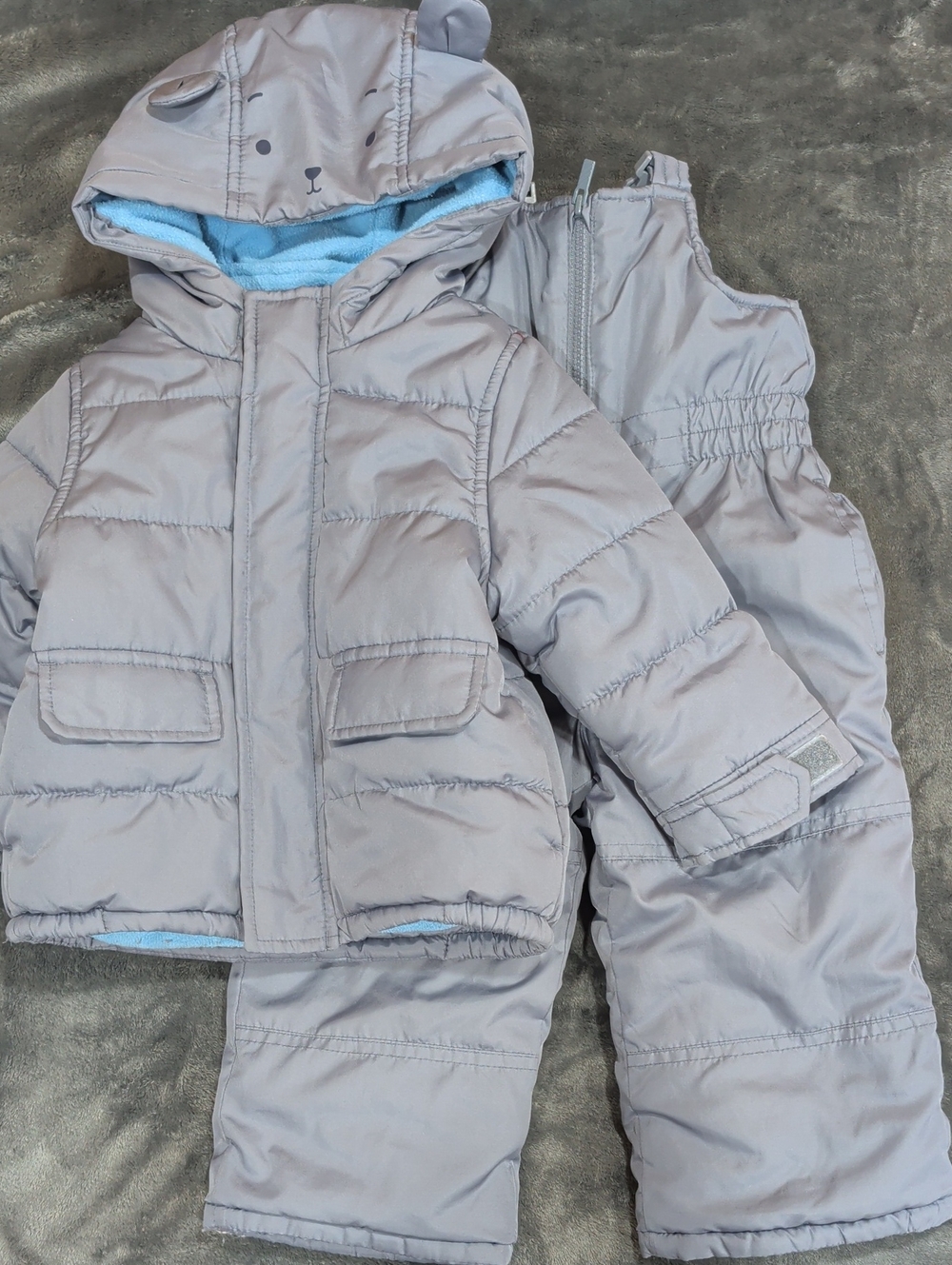 Carter's Infant Boys Grey Bear 2 ps Snowsuit Size 24M Like New